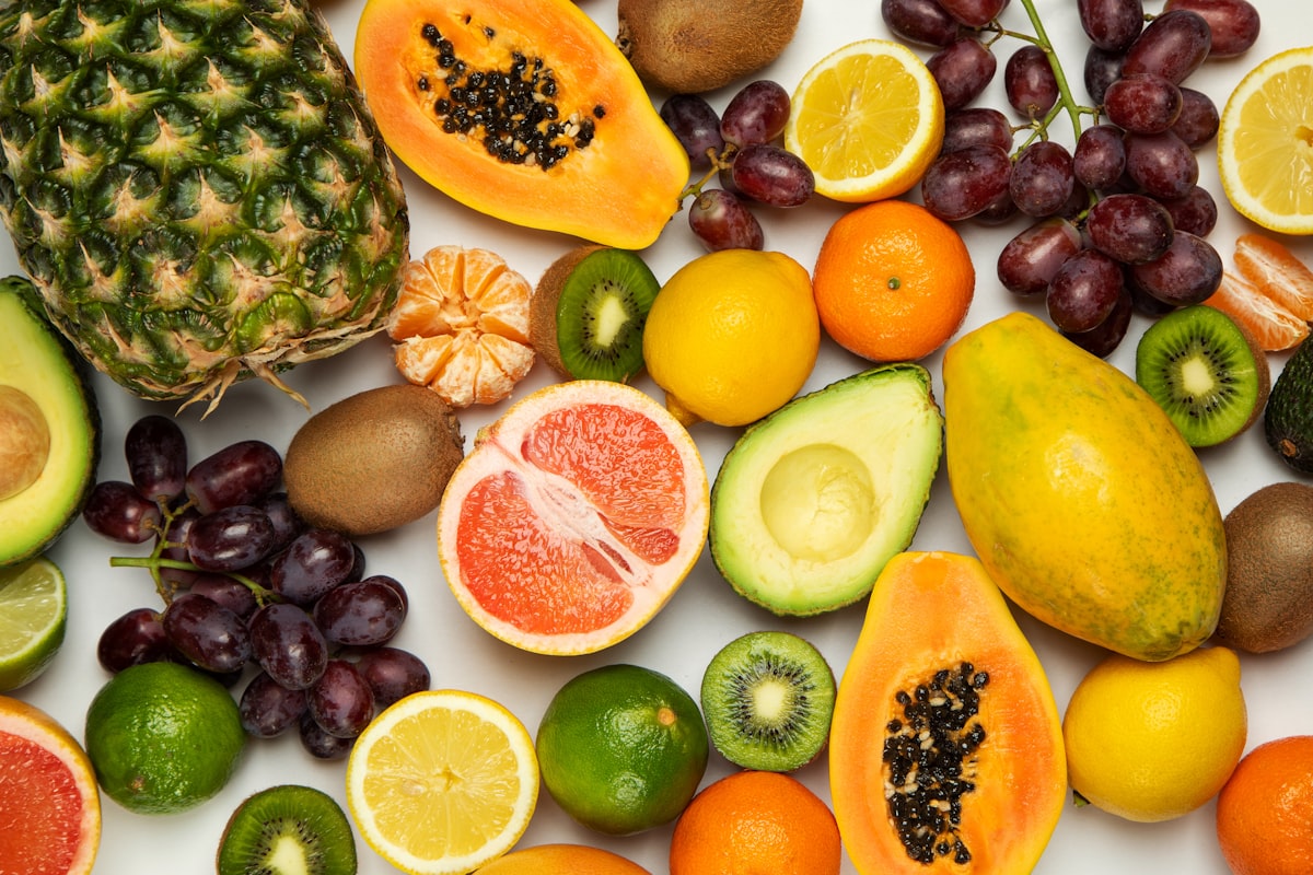 Antioxidants in cosmetics and food